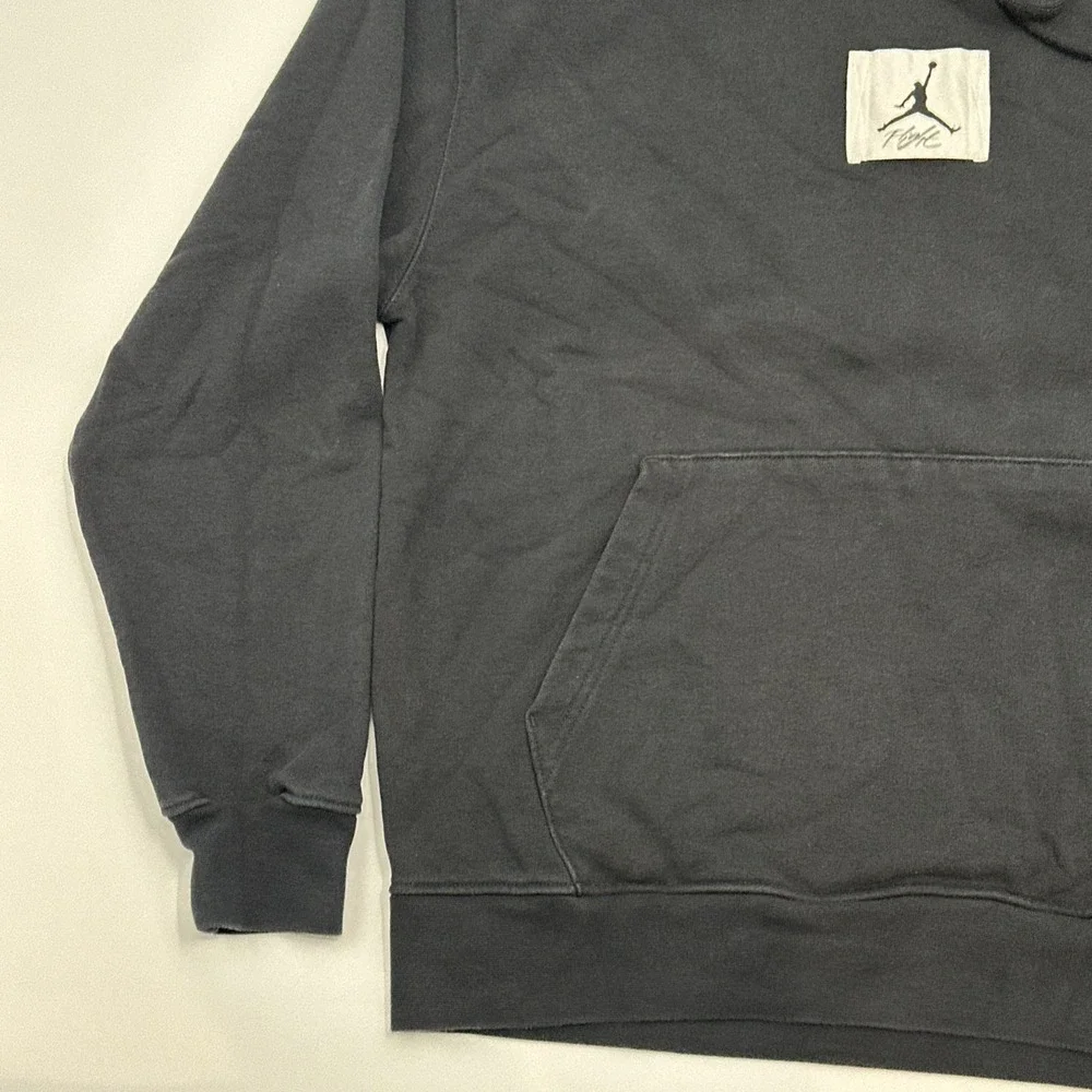 VTG Jordan Flight Hoodie Mens L Pullover Fleece Black EUC Center Chest Logo Fade